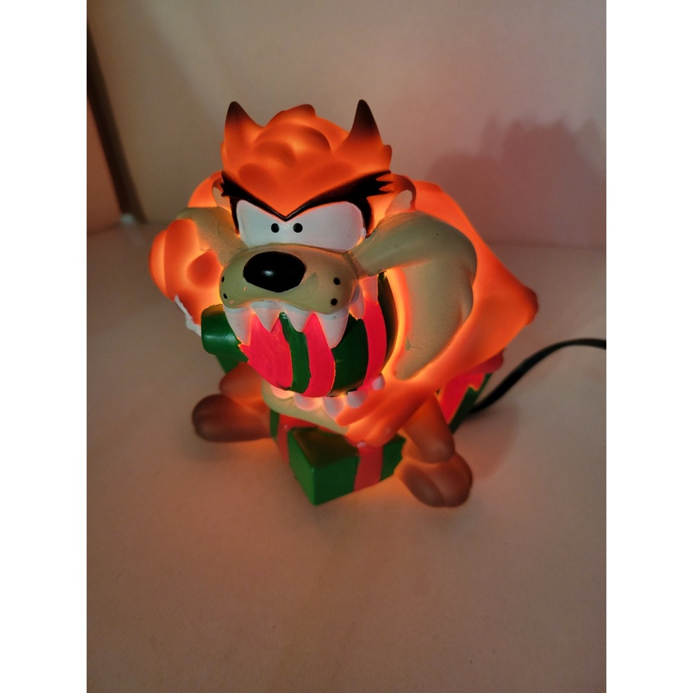 Vintage 1997 Looney Tunes Tasmanian Devil Taz Christmas Blow Mold Light Figure